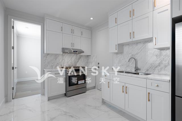 220916164133_262737592-26 kitchen.jpg